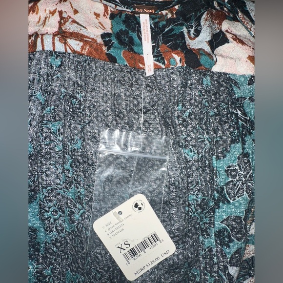 Free People NWT Mikayla Floral Print Tunic Long Sleeve Blouse Size XS/Small - Picture 9 of 16